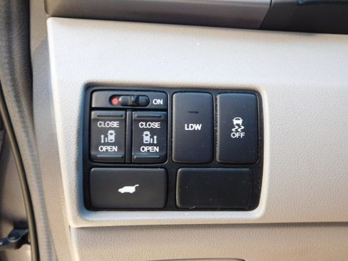 Used 2014 Honda Odyssey EX-L image 12