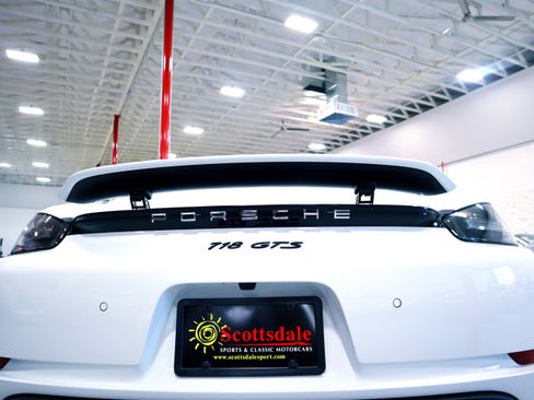 Used 2024 Porsche 718 Cayman GTS image 14