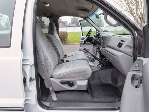 Used 1999 Ford F350 XLT image 96