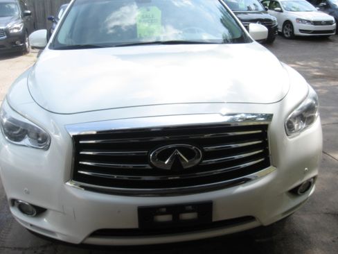 Used 2013 INFINITI JX35 AWD image 2