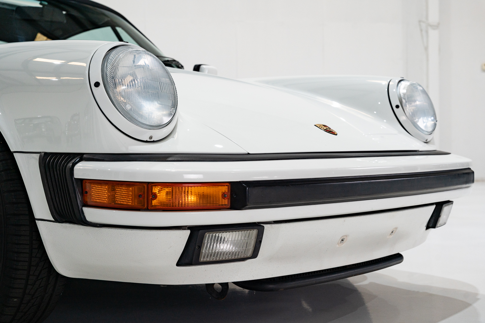 Used 1987 Porsche 911 Carrera Coupe RWD image 38