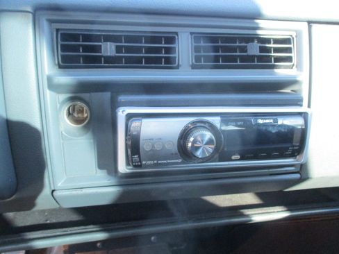 Used 1993 Chevrolet S10 Pickup LS image 27