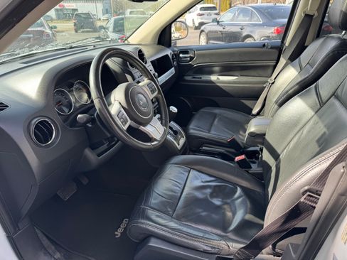 Used 2016 Jeep Compass High Altitude image 7