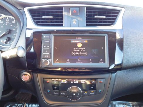 Used 2019 Nissan Sentra SV image 15