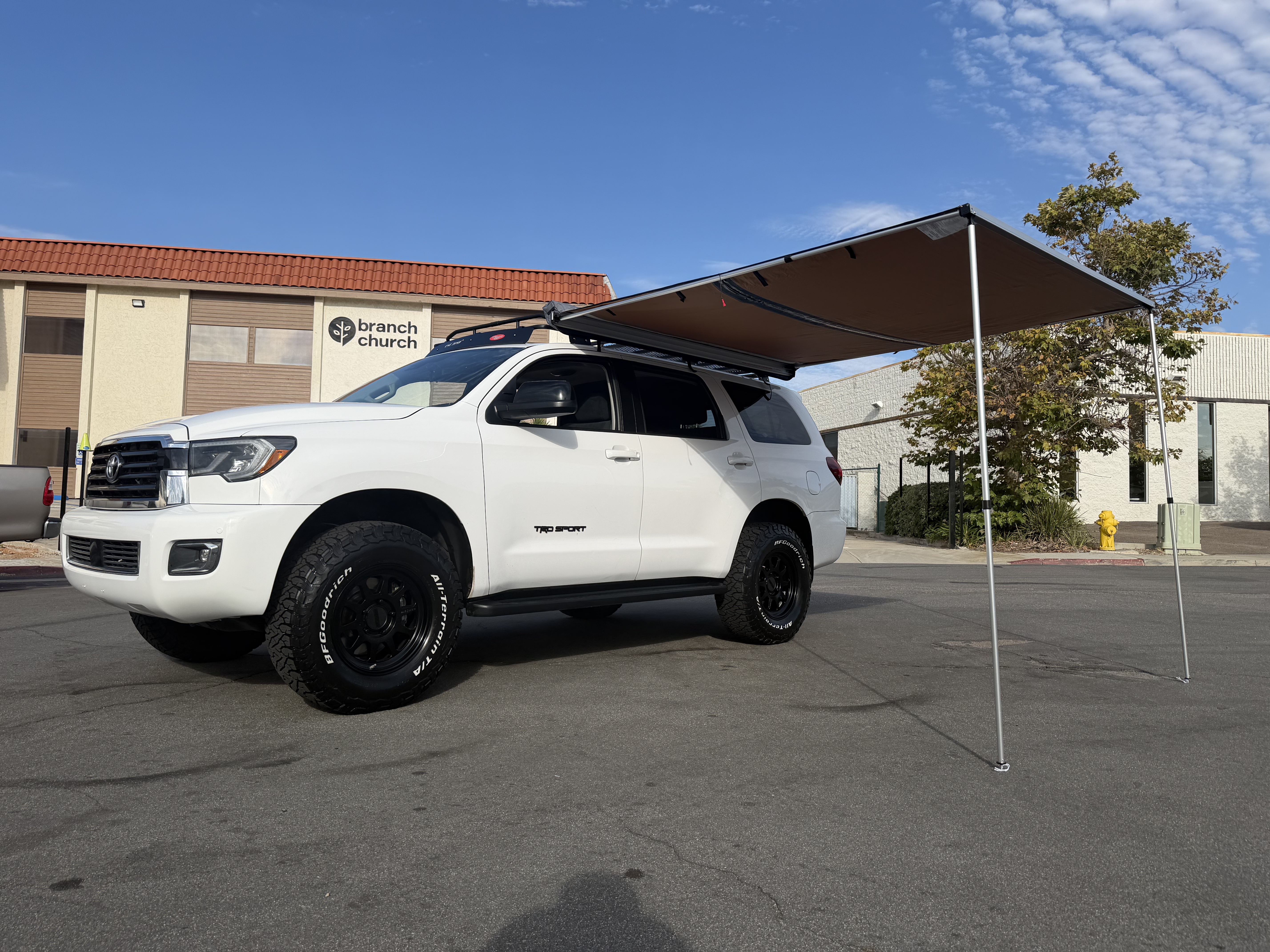 Used 2018 Toyota Sequoia TRD Sport AWD/4WD image 5