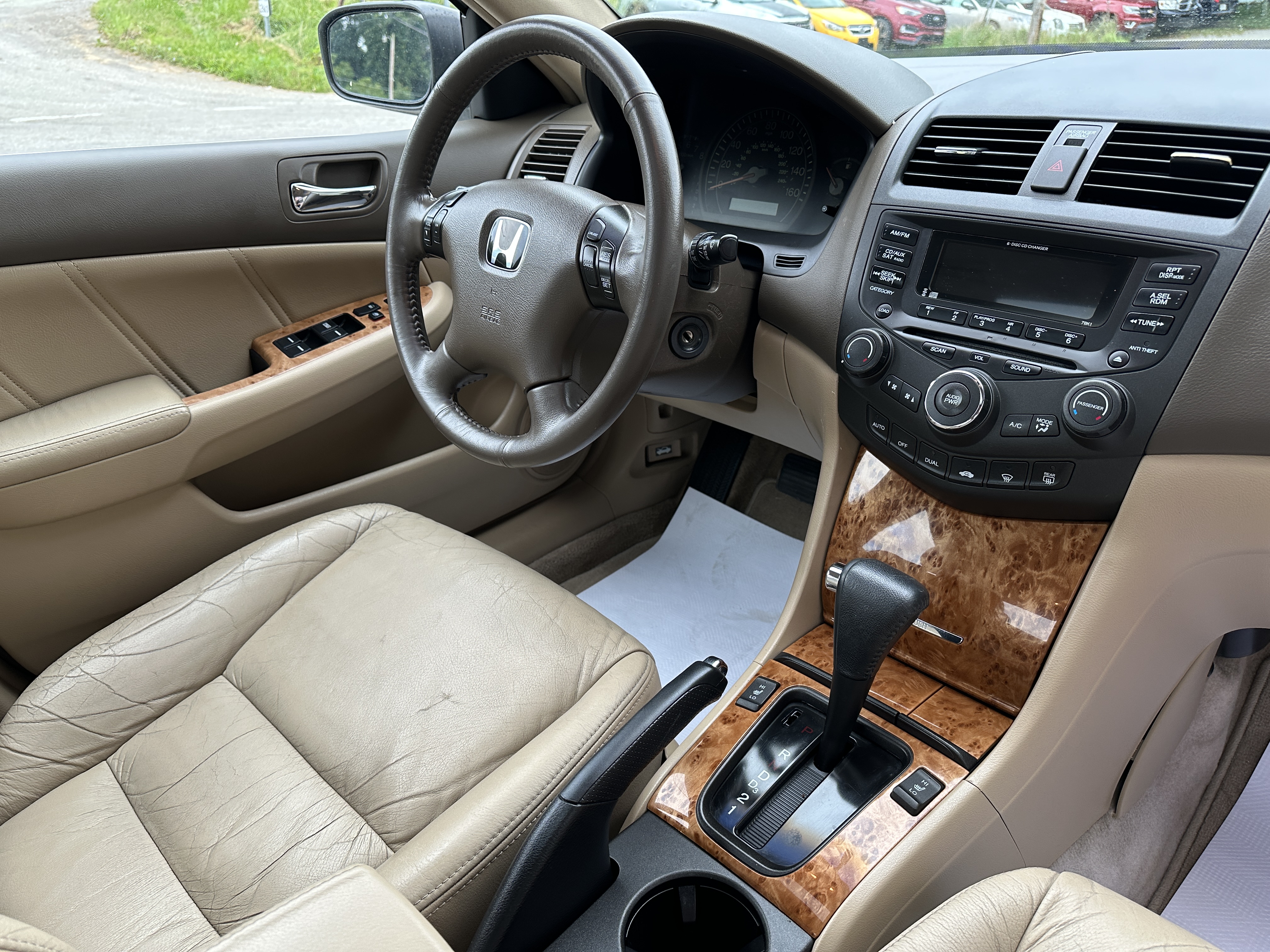 Used 2004 Honda Accord EX V6 Sedan image 13