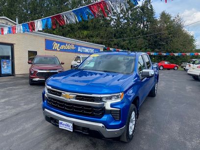 Used 2023 Chevrolet Silverado 1500 4x4 Crew Cab LT