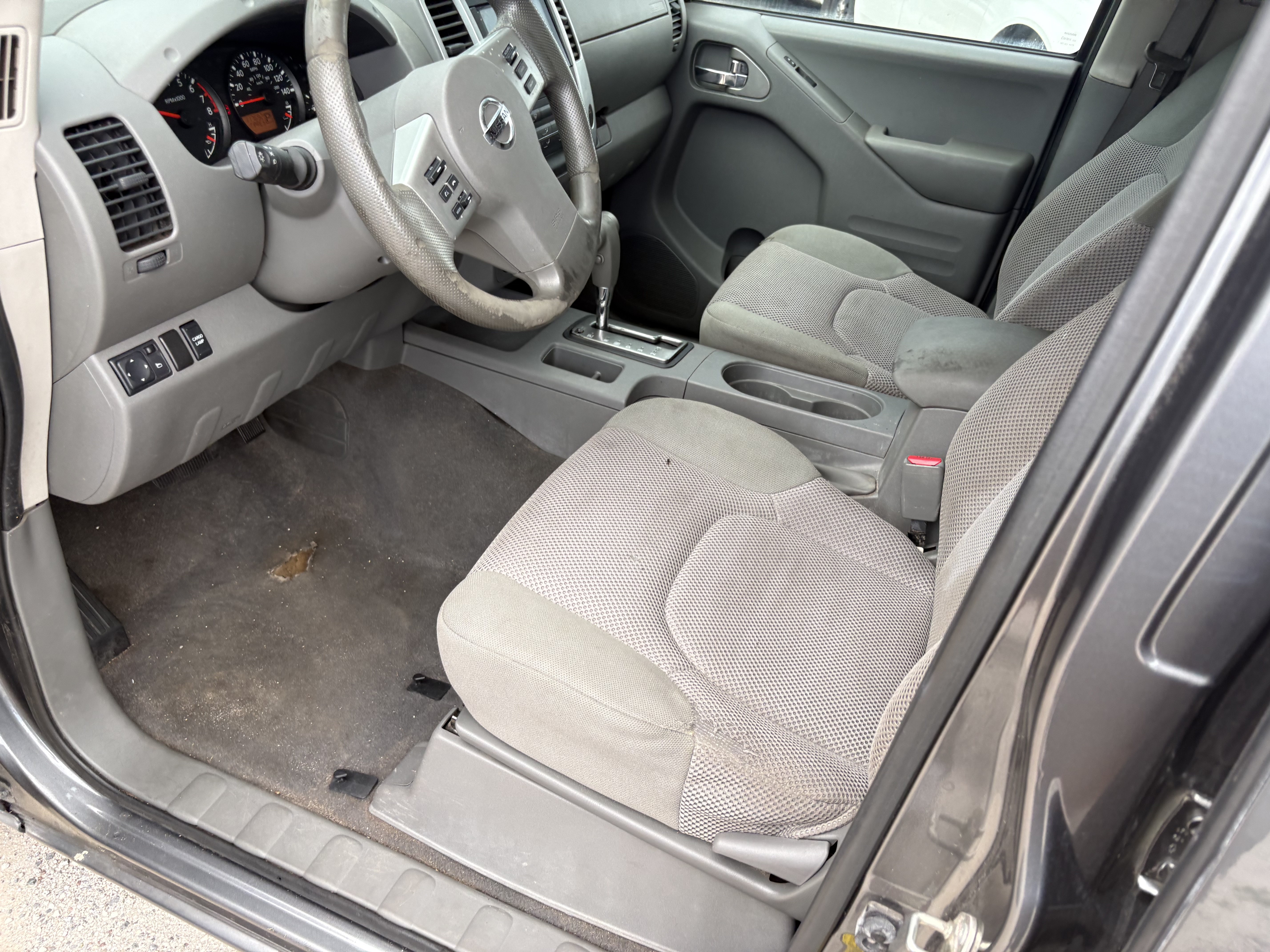 Used 2019 Nissan Frontier 2WD Crew Cab image 7