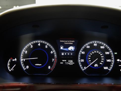 Used 2011 Hyundai Equus Signature RWD image 25