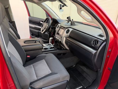 Used 2017 Toyota Tundra SR5 image 26