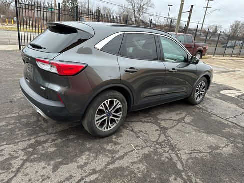 Used 2020 Ford Escape SEL image 6