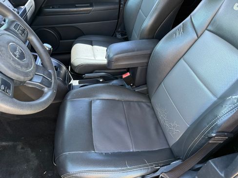 Used 2011 Jeep Patriot image 5