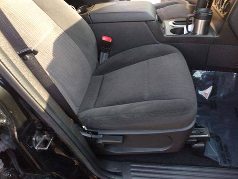 Used 2007 Ford Explorer XLT image 9