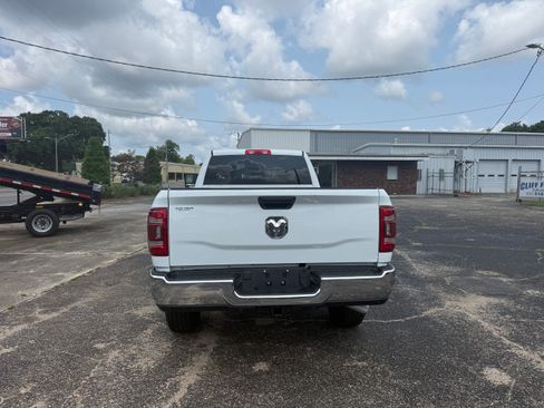 Used 2024 RAM 2500 4x4 Crew Cab Tradesman image 4