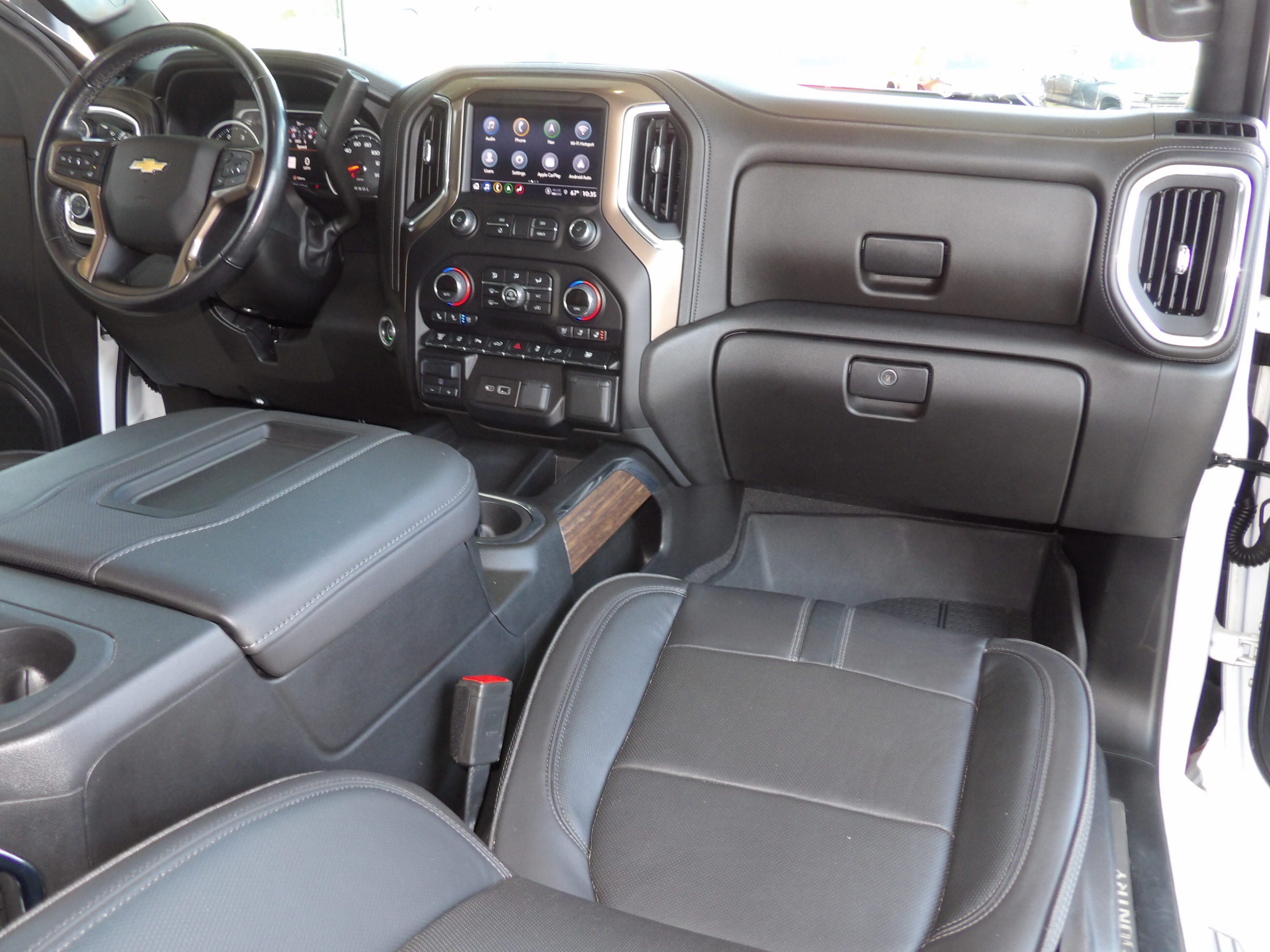Used 2022 Chevrolet Silverado 2500 4x4 Crew Cab High Country image 6