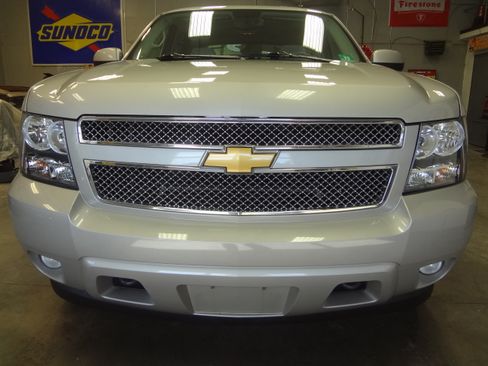 Used 2008 Chevrolet Avalanche LT image 2