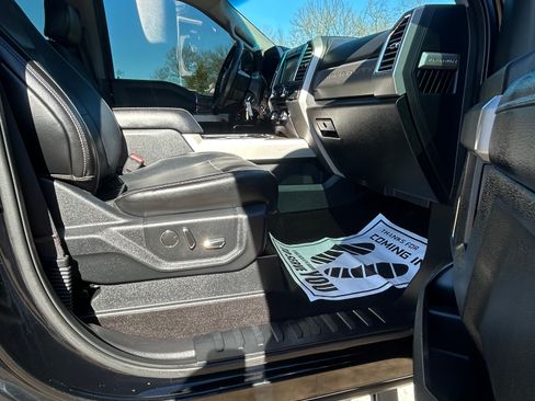 Used 2017 Ford F250 Lariat image 17