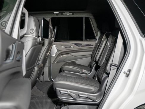 Used 2023 Cadillac Escalade V image 19