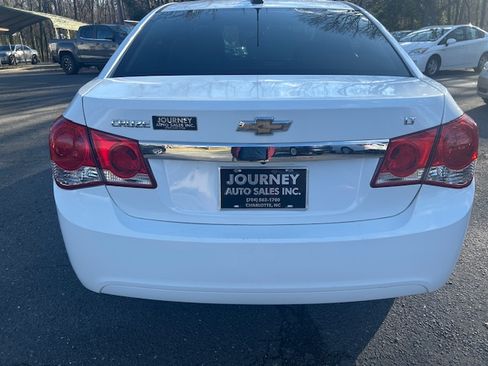 Used 2015 Chevrolet Cruze LT image 4