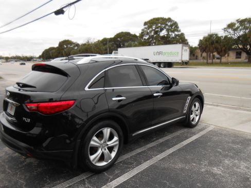 Used 2010 INFINITI FX35 image 5