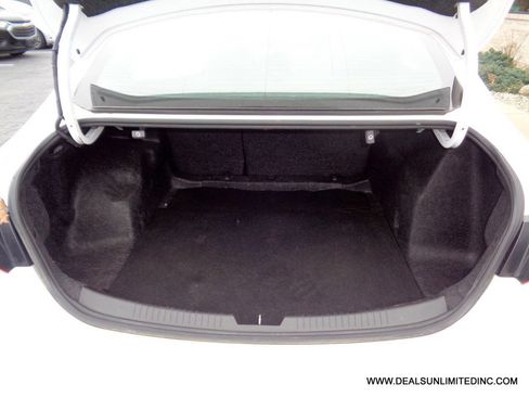 Used 2020 Chevrolet Malibu LT image 21