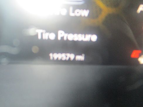 Used 2016 Dodge Charger SE image 35