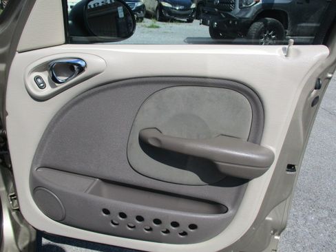 Used 2002 Chrysler PT Cruiser Limited Edition image 27