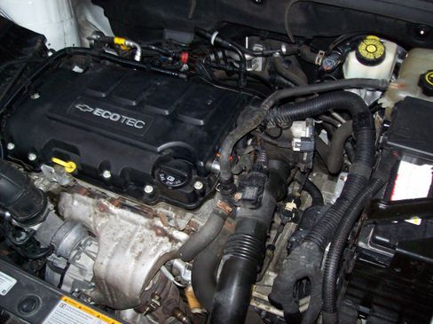 Used 2013 Chevrolet Cruze LT image 16