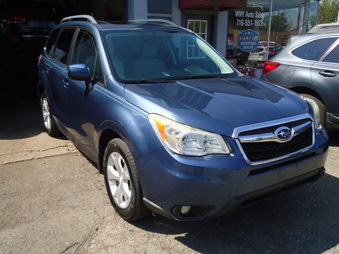 Used 2014 Subaru Forester 2.5i Premium AWD/4WD image 3