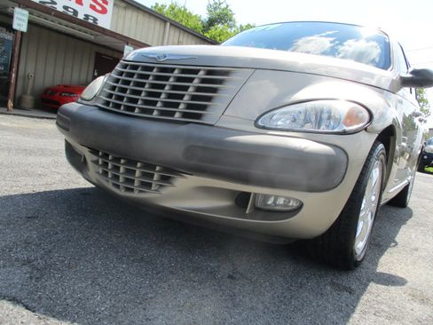 Used 2002 Chrysler PT Cruiser Limited Edition image 11