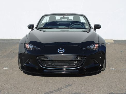 Used 2016 MAZDA MX-5 Miata Club image 2