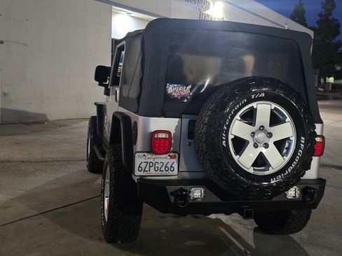 Used 2005 Jeep Wrangler Sport image 9