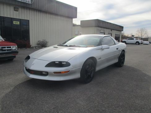 Used 1996 Chevrolet Camaro Z/28 image 2