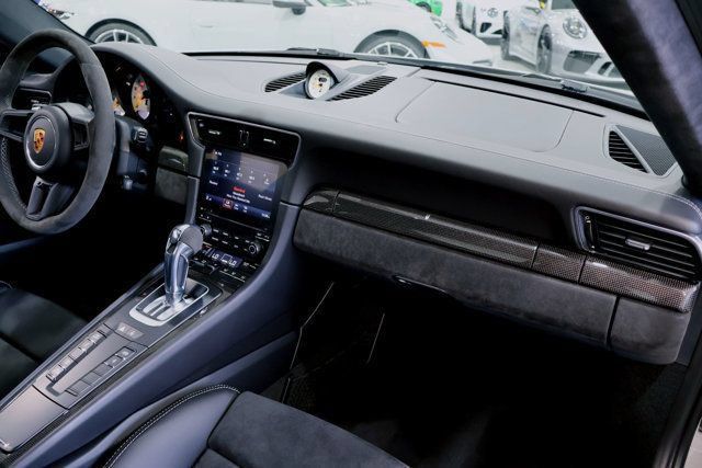 Used 2018 Porsche 911 GT3 RWD image 31