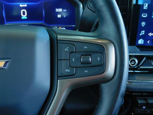 Used 2024 Chevrolet Silverado 2500 High Country image 33