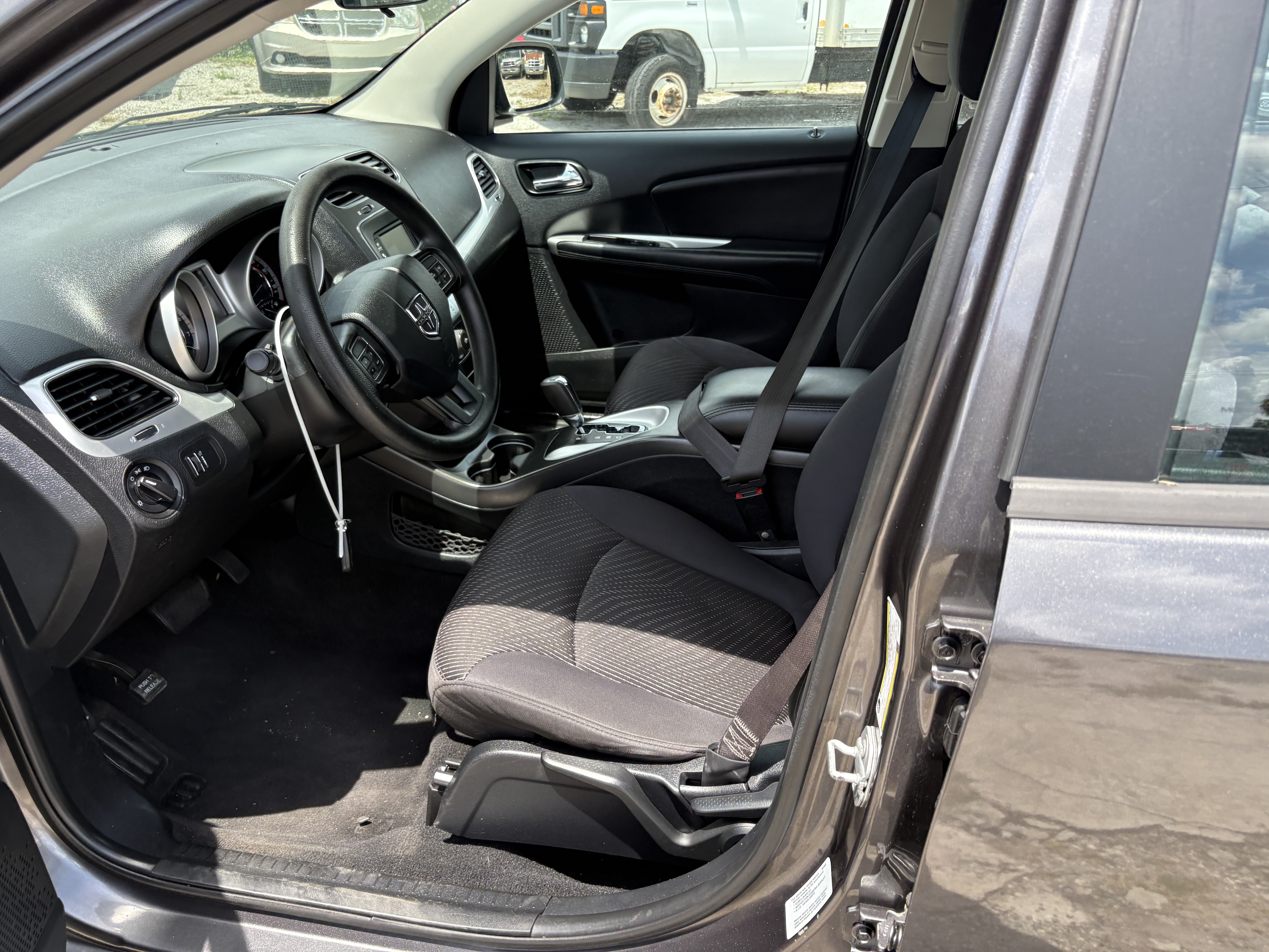 Used 2015 Dodge Journey FWD image 6