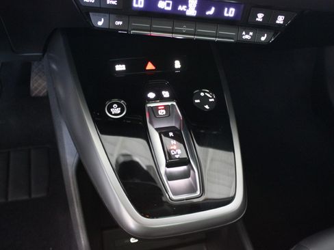 Used 2023 Audi Q4 e-tron Premium Plus image 20