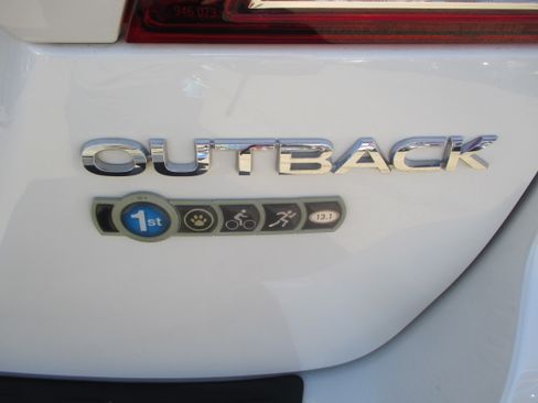Used 2018 Subaru Outback 2.5i Limited image 13
