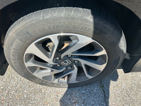 Used 2016 Honda Civic EX image 8