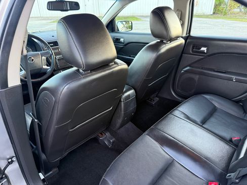 Used 2009 Mercury Milan Premier image 18