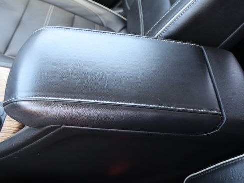 Used 2019 GMC Acadia Denali image 35