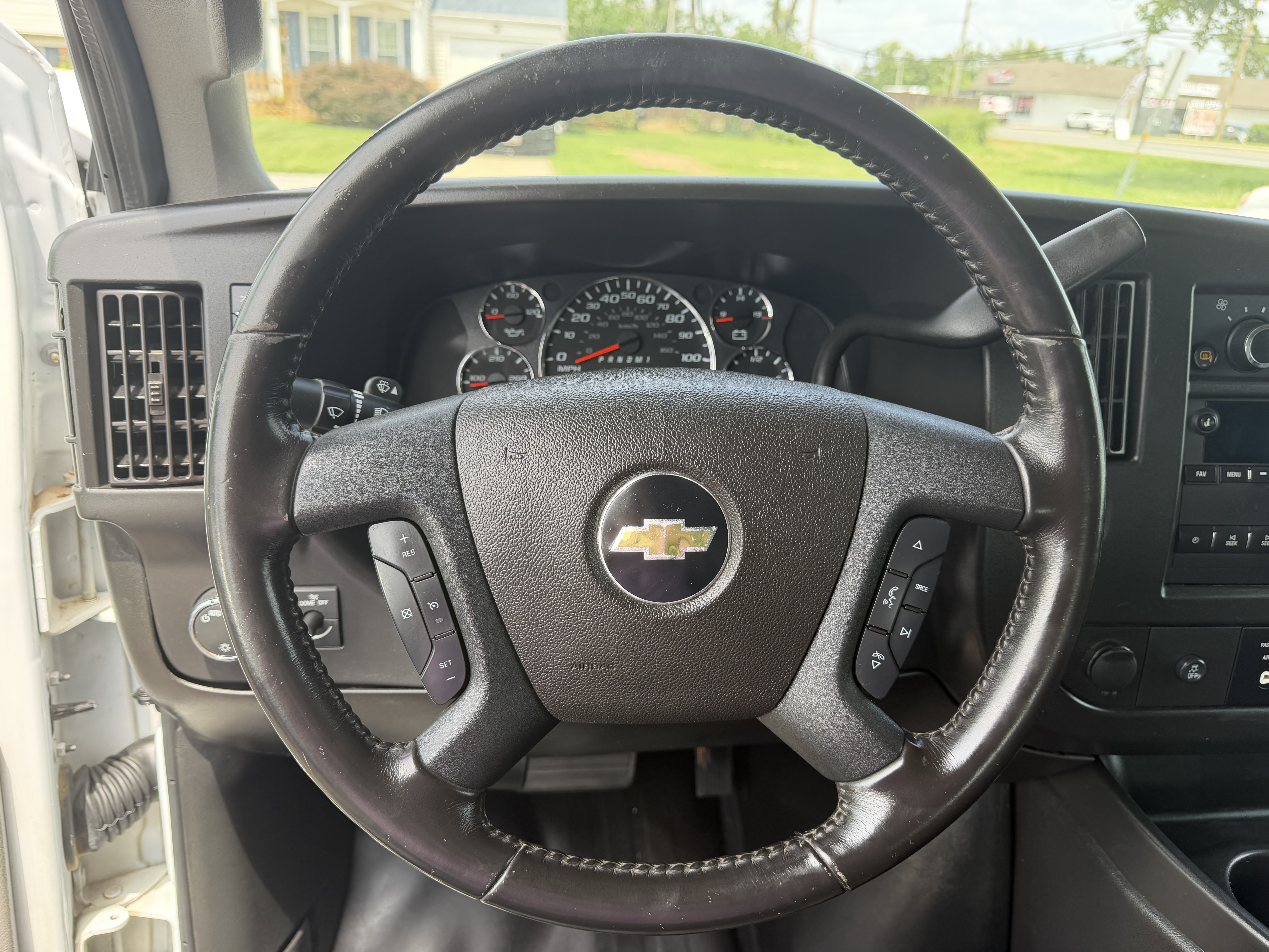 Used 2023 Chevrolet Express 2500 UNAVAIL RWD image 12