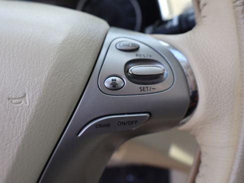 Used 2018 Nissan Murano AWD Platinum image 23