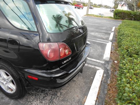 Used 1999 Lexus RX 300 image 4
