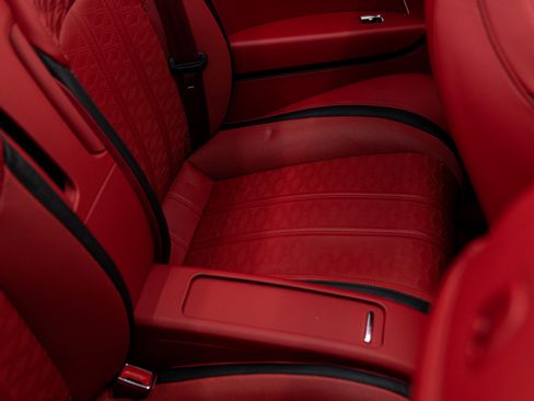 Used 2025 Bentley Continental GTC Speed image 31