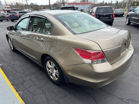 Used 2009 Honda Accord LX-P image 4