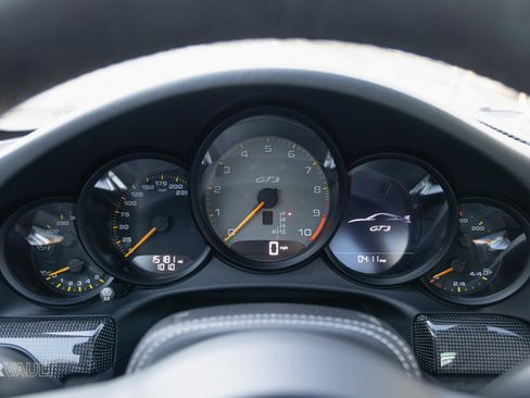 Used 2018 Porsche 911 GT3 image 7
