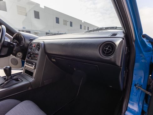 Used 1990 MAZDA MX-5 Miata Hard Top RWD image 42