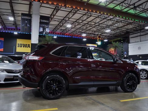 Used 2018 Ford Edge SEL image 8