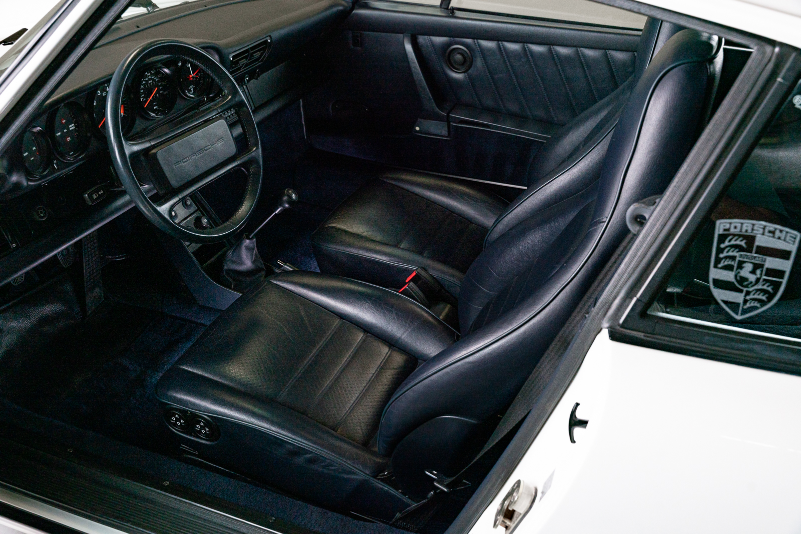 Used 1987 Porsche 911 Carrera Coupe RWD image 56